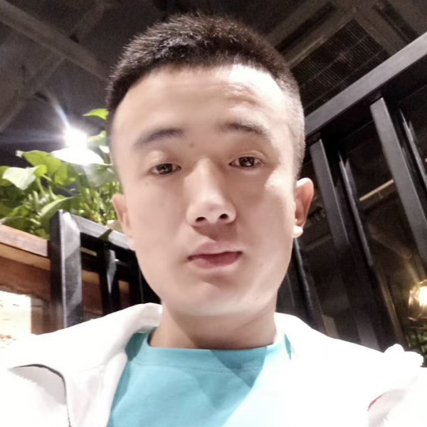 绿草愿花痴的照片