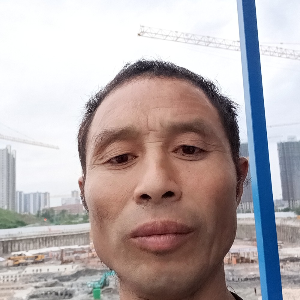 巨人相许流年的的照片