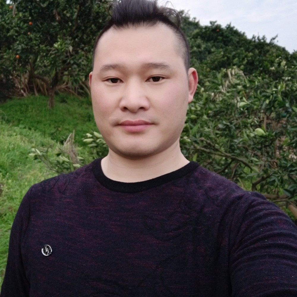 水壶吃醋深情的照片