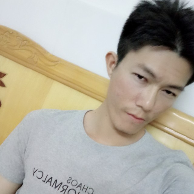 何以堪、的照片