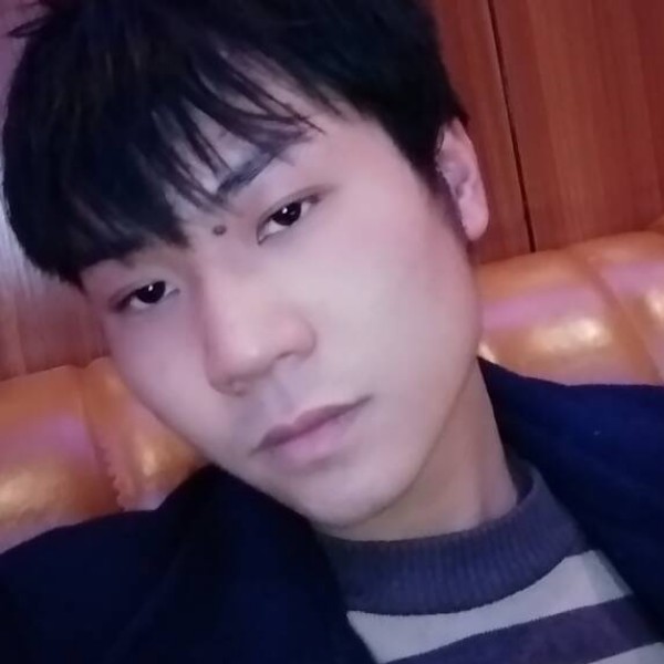 潇洒西装？？？！的照片