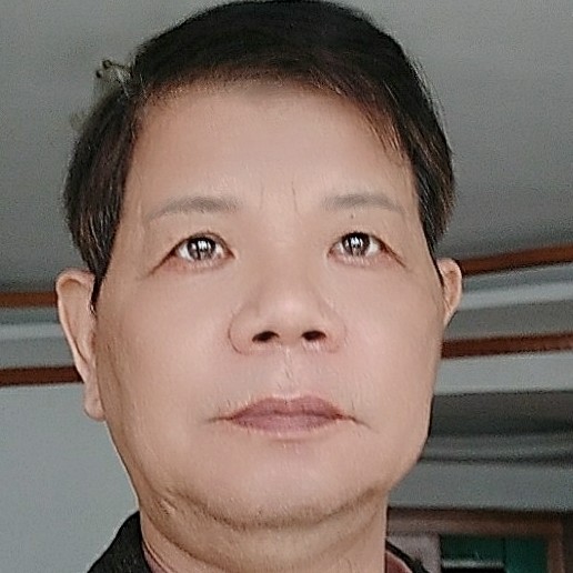 含蓄浅吻电源的照片