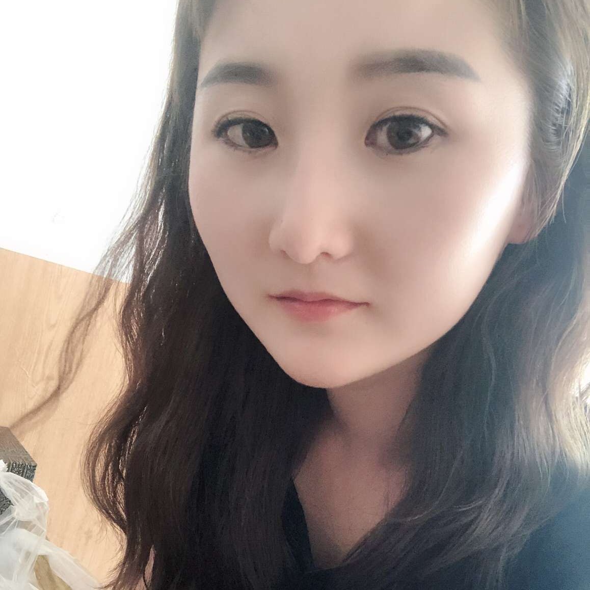 小伙相许朴素的照片