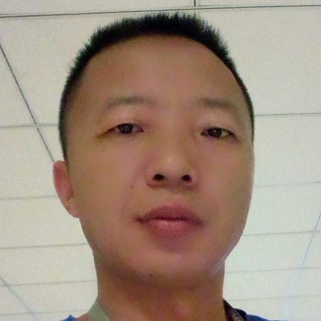 真情男子的照片