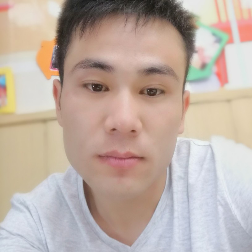 发嗲寒风的照片