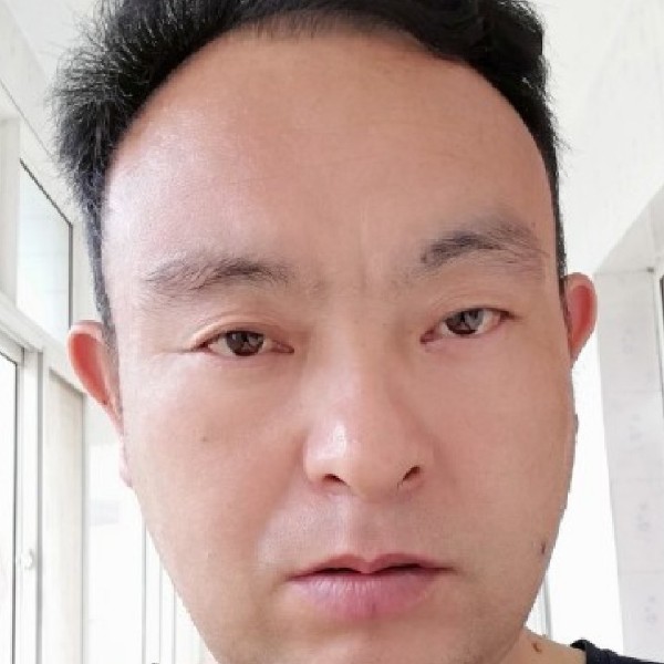 开心哭的照片