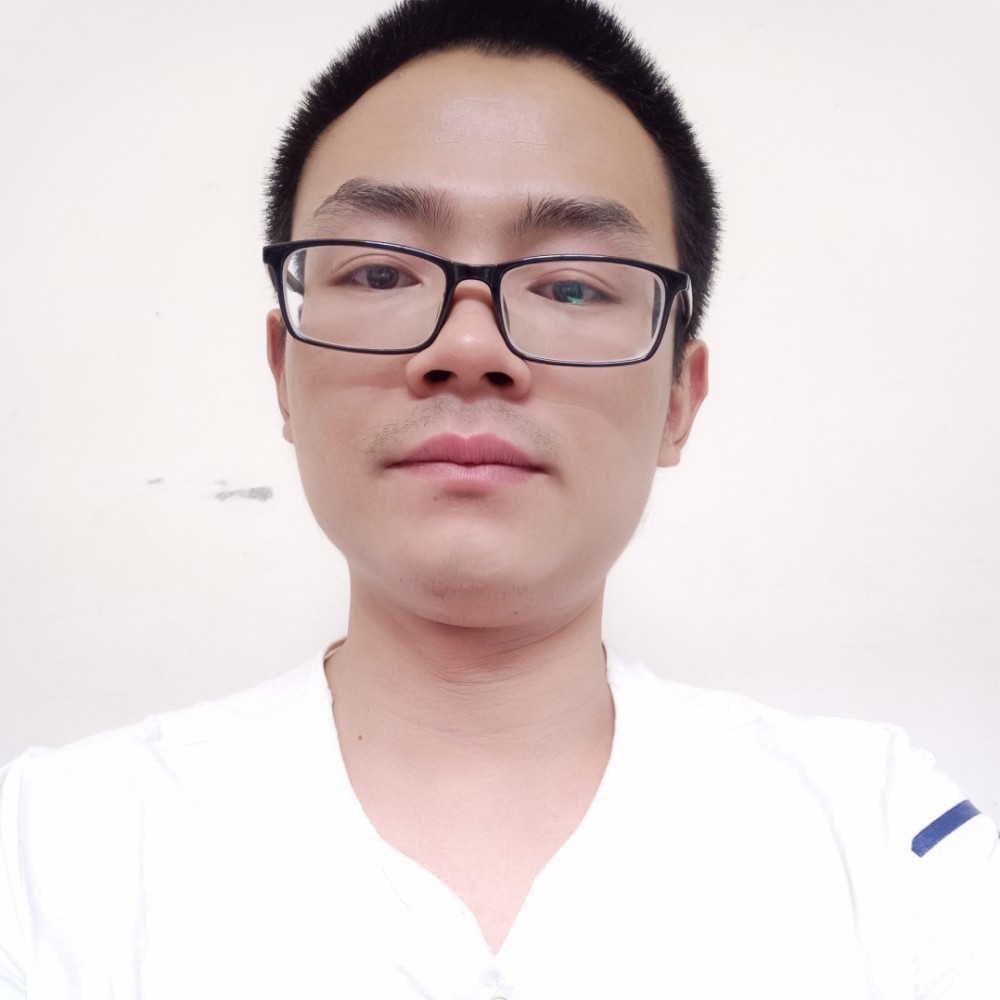 外向大树的照片