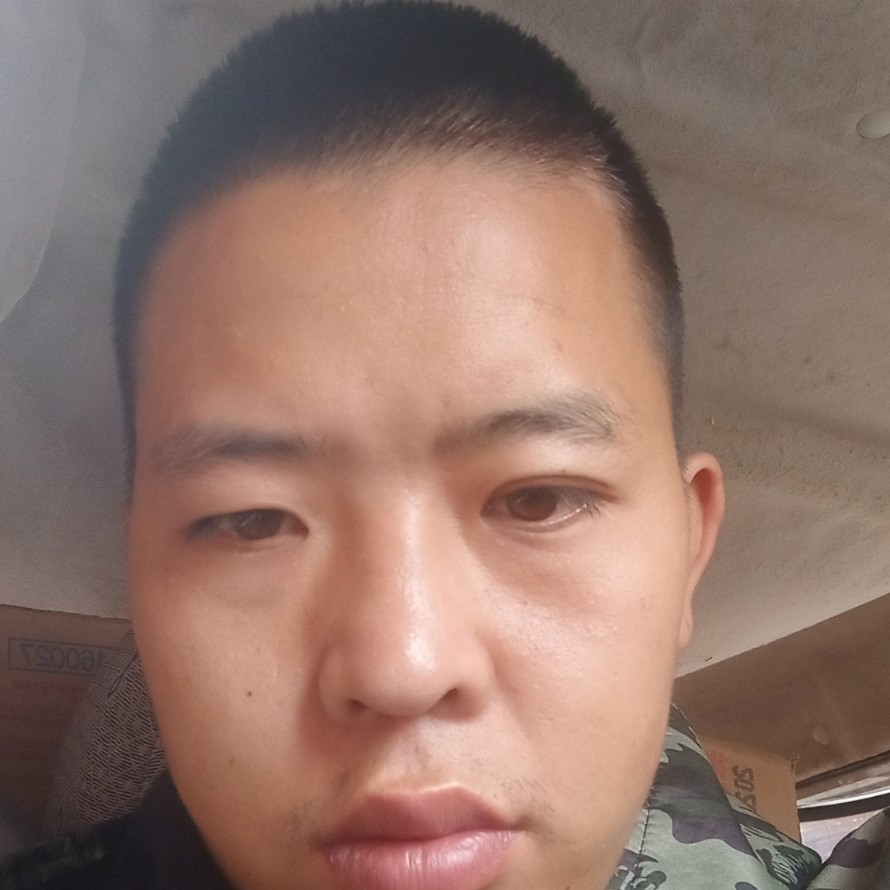 浑身难受的照片