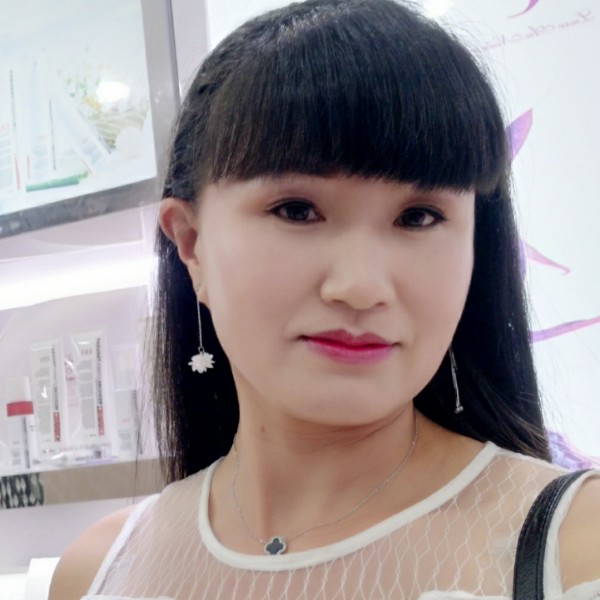 背后的眼泪的照片