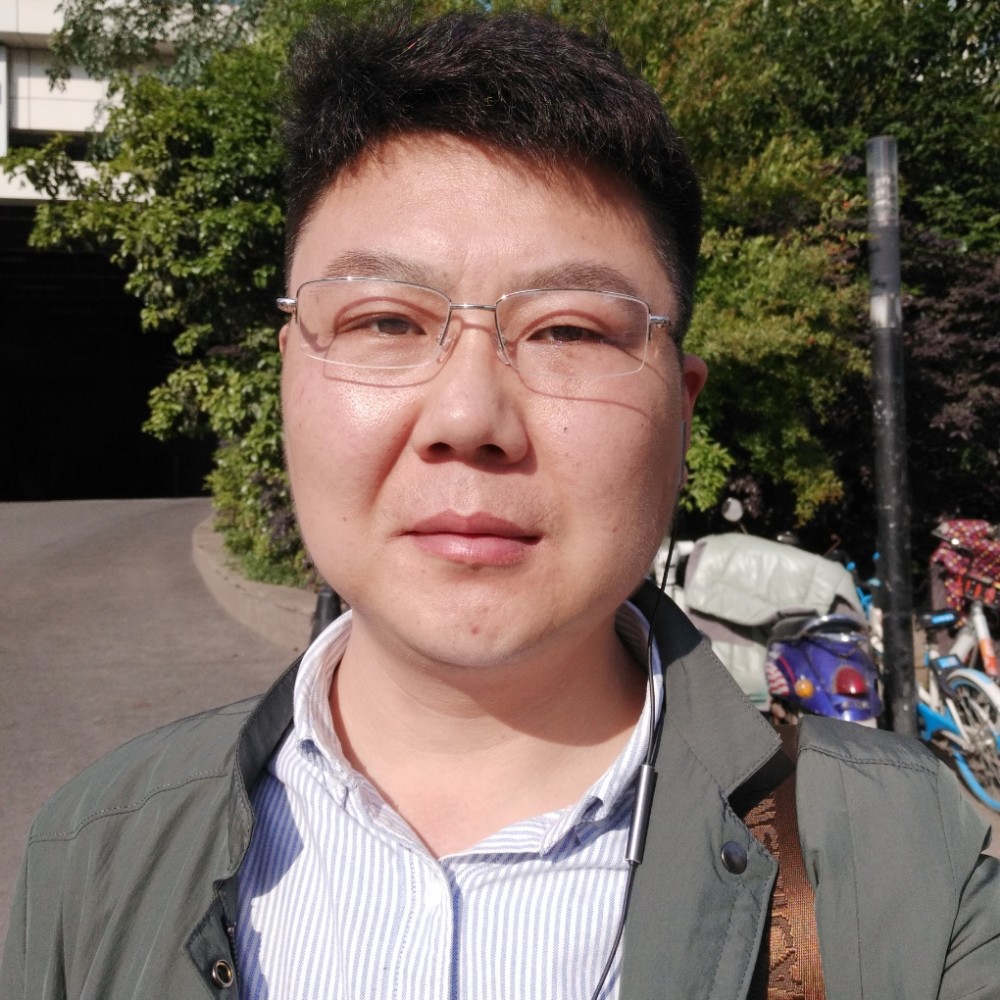 红新缘的照片
