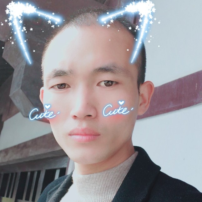 罗永斌。的照片