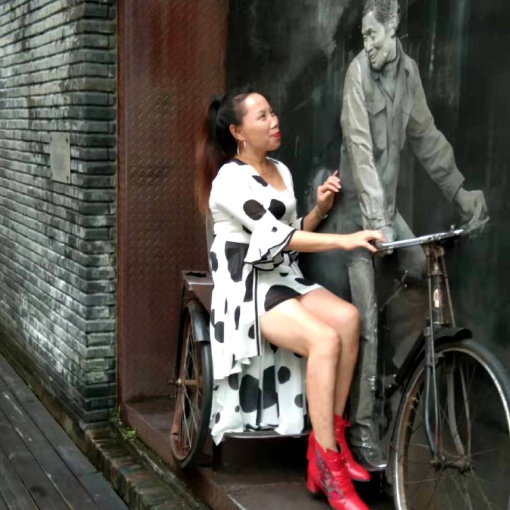 一代女皇奶油西施的照片