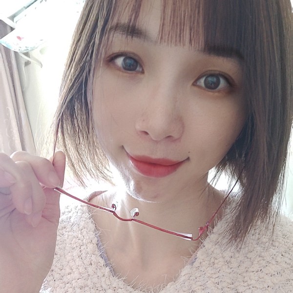 甜蜜泪了萝莉的照片