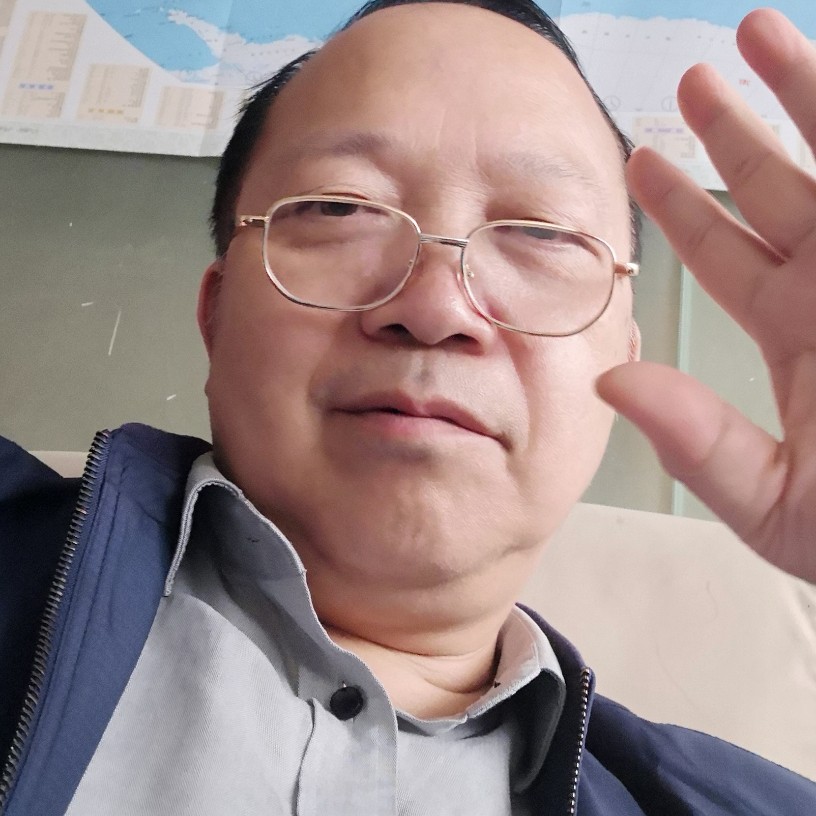 老狼王的照片