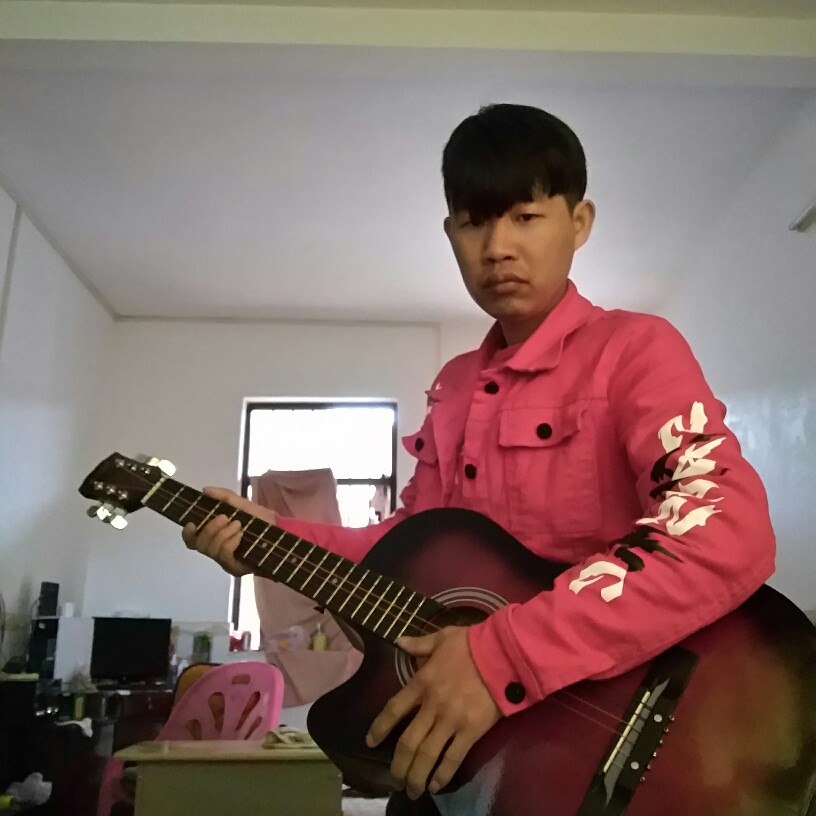 ！。吴仔。！的照片