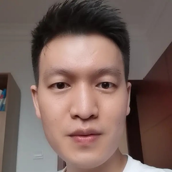 省会辉辉的照片