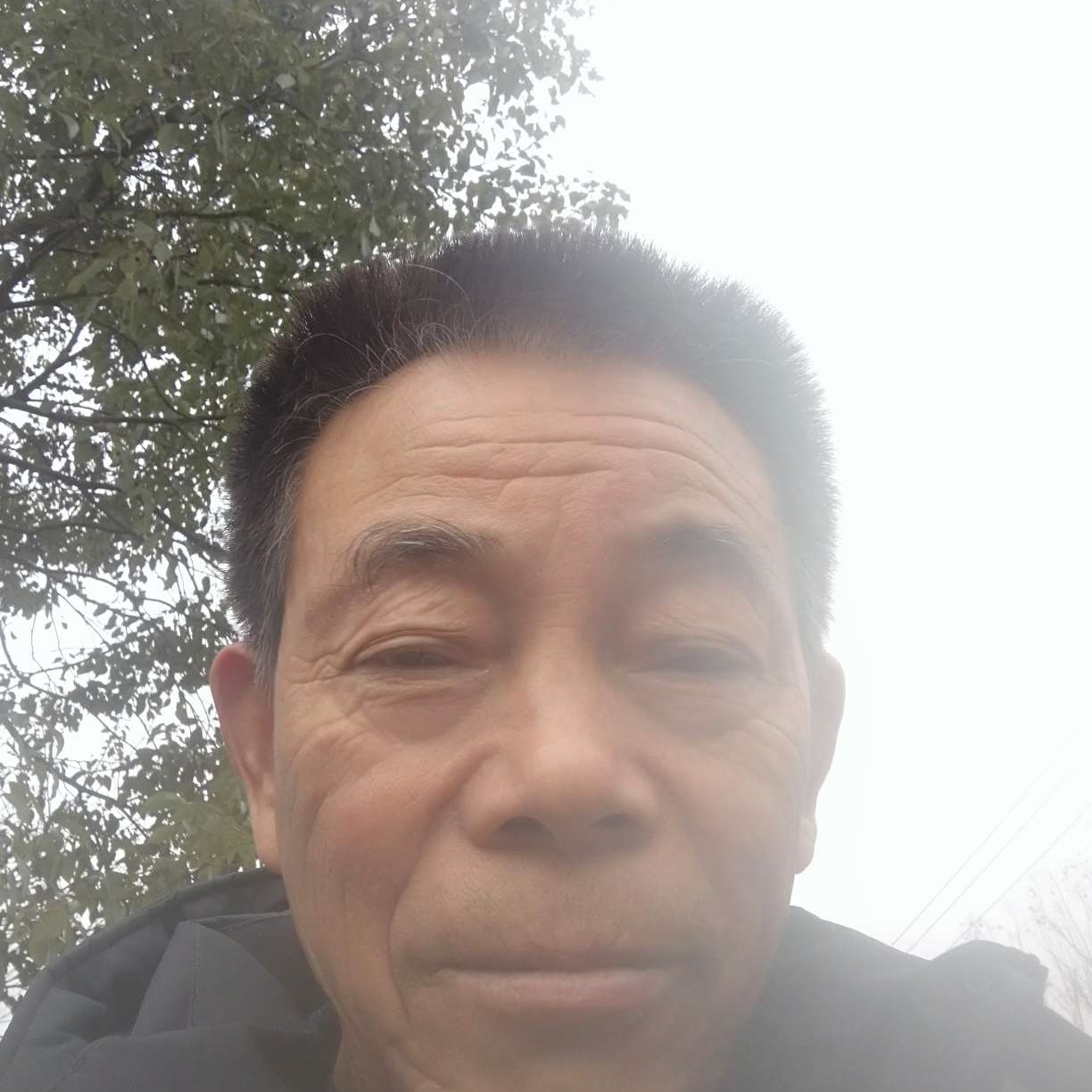 落霞打俏皮的照片