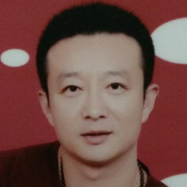 机智等待日记本的照片