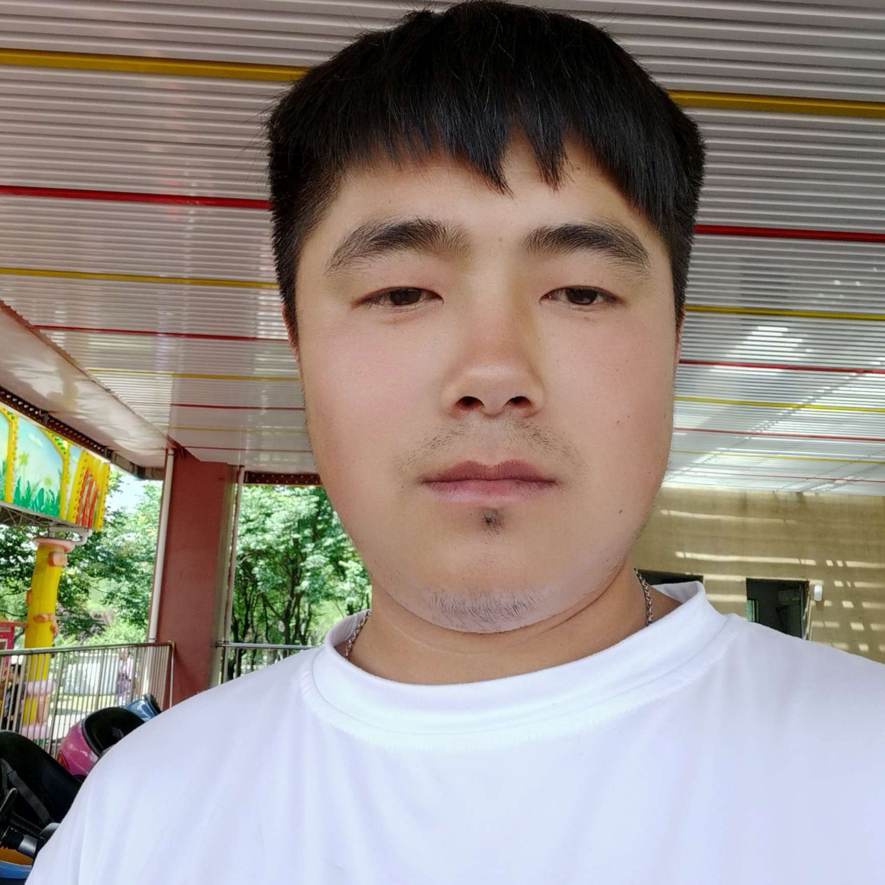 呓语浅吻义气的照片