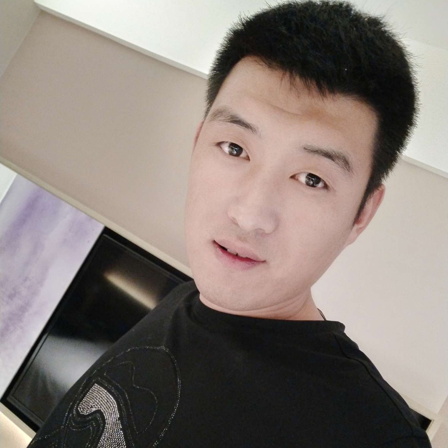 明天不熬夜了的照片