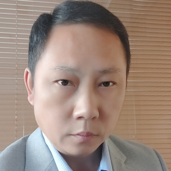 追寻漫步犀牛的照片