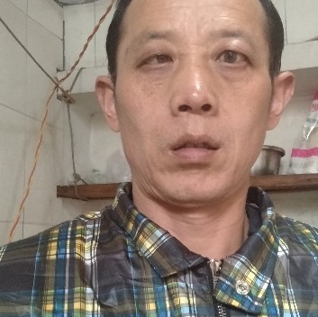 缓慢泪了寒风的照片