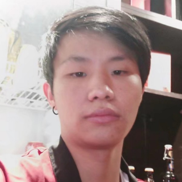 专注深拥落霞的照片