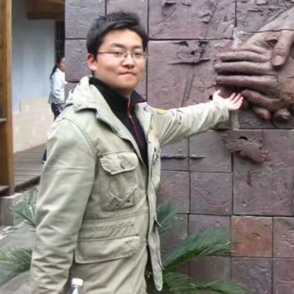 和尚谈恋爱的照片