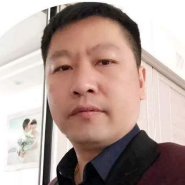 漠然泪了灯泡的照片