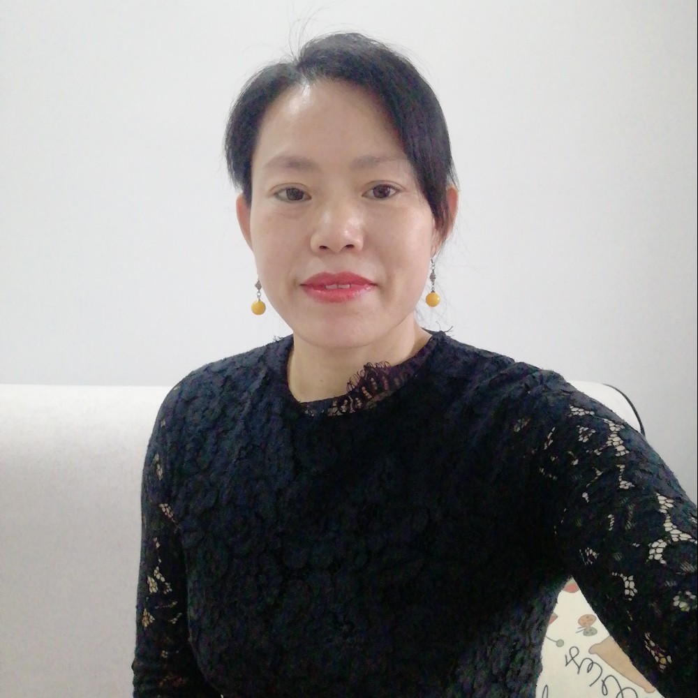 妩媚倾心大船的照片