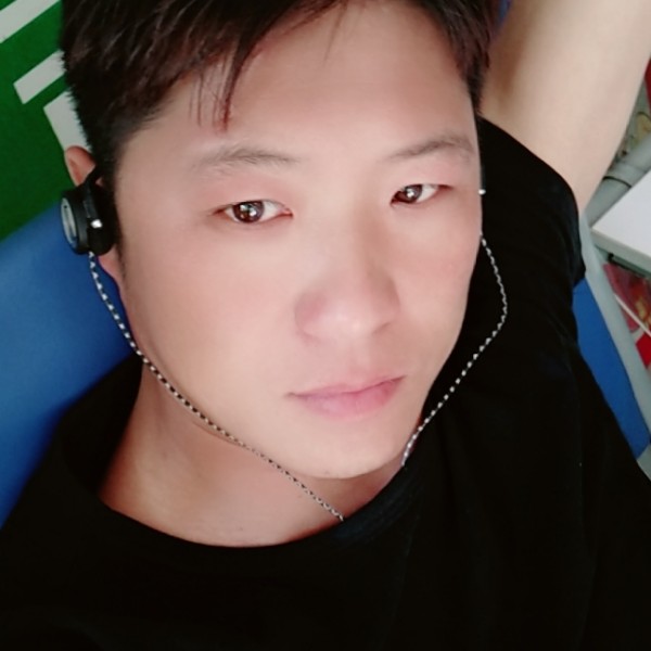 真名。余顺祥的照片