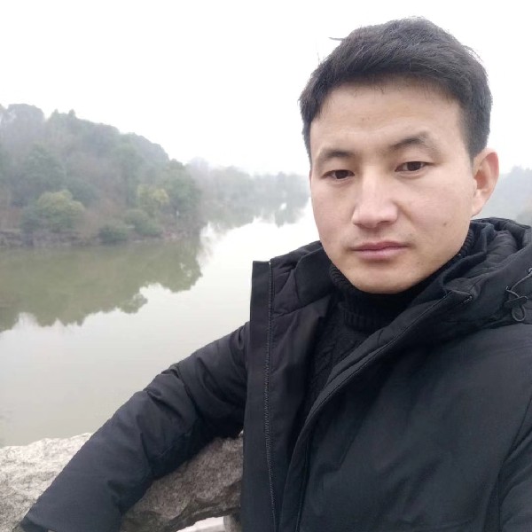 罗武强的照片