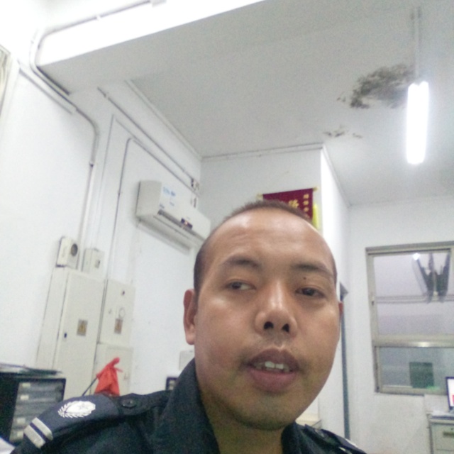 向松的照片