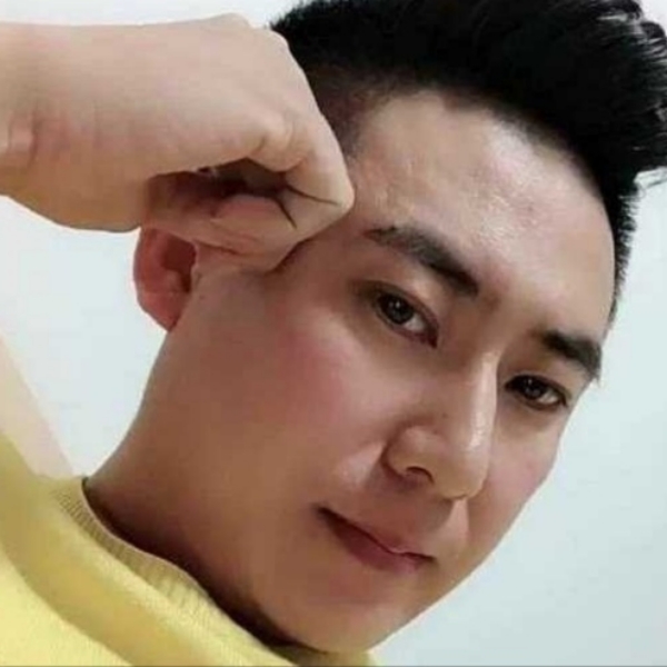 仁爱爱小兔子的照片