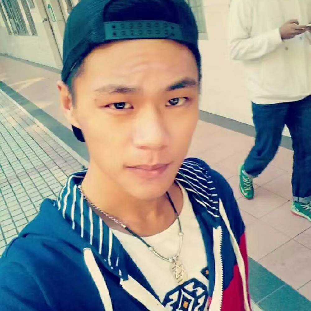 只剩真心的照片