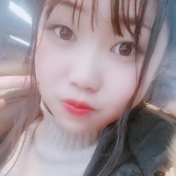 李洛琦的照片