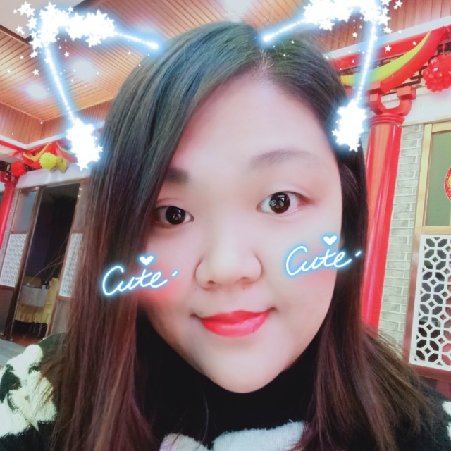 端庄草莓人生的照片