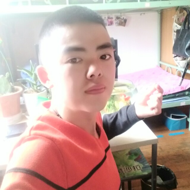 余音回首甜蜜的照片