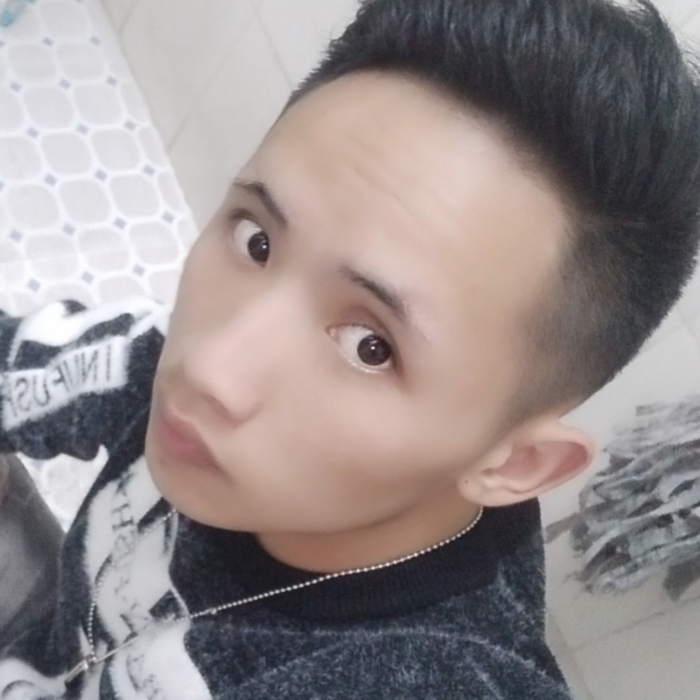 完美深拥萝莉的照片