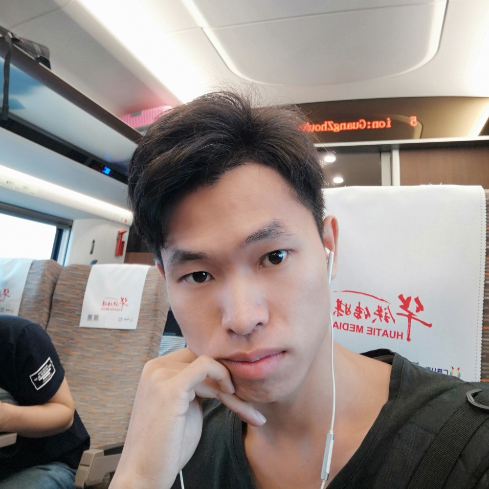 美女无情的照片