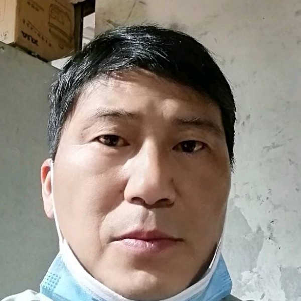 怕孤独等待火的照片