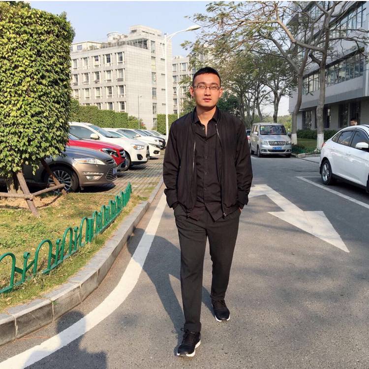 云霄初现的照片