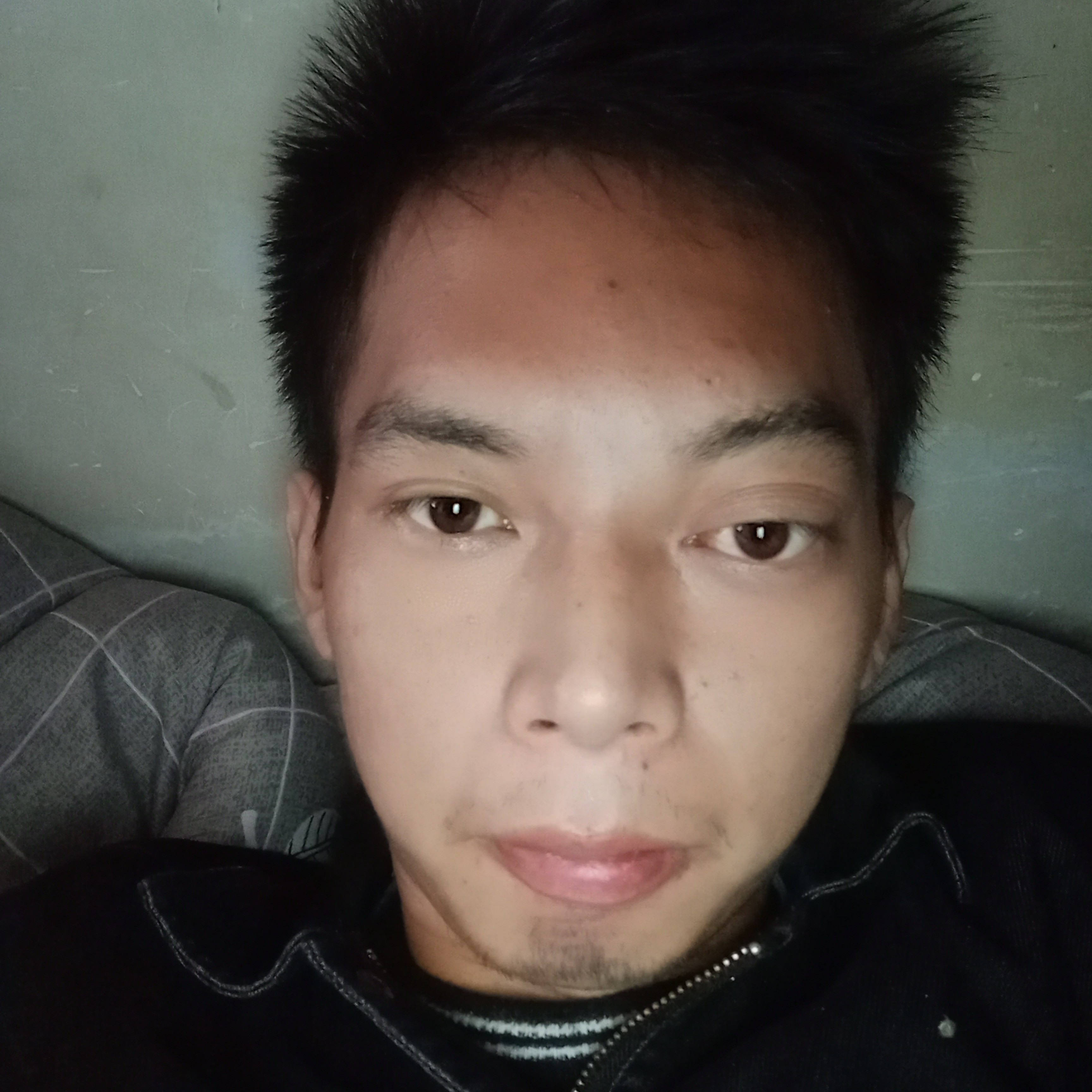 拉长扯香菇的照片