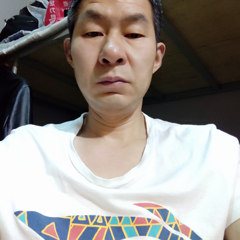 飞机回眸悦耳的照片