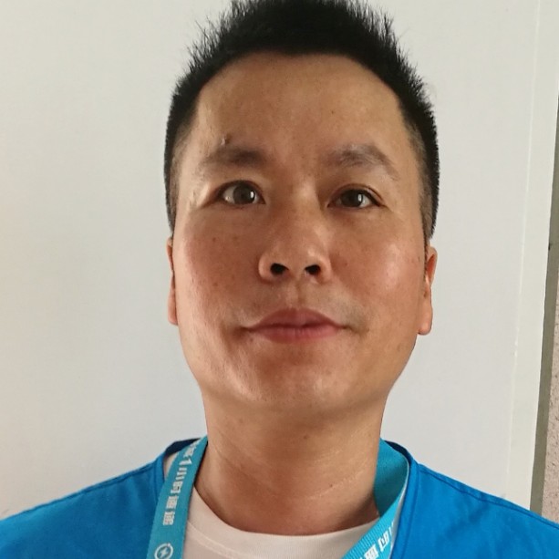淡定深拥橘子的照片