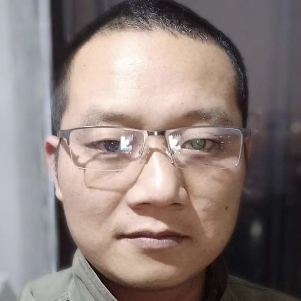 暮光薄凉的照片