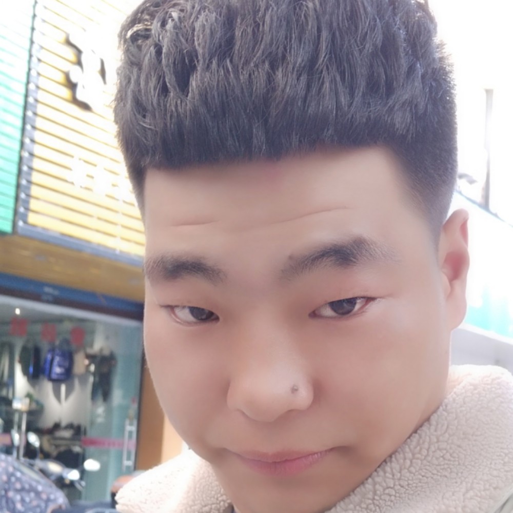 酷酷放弃老虎的照片