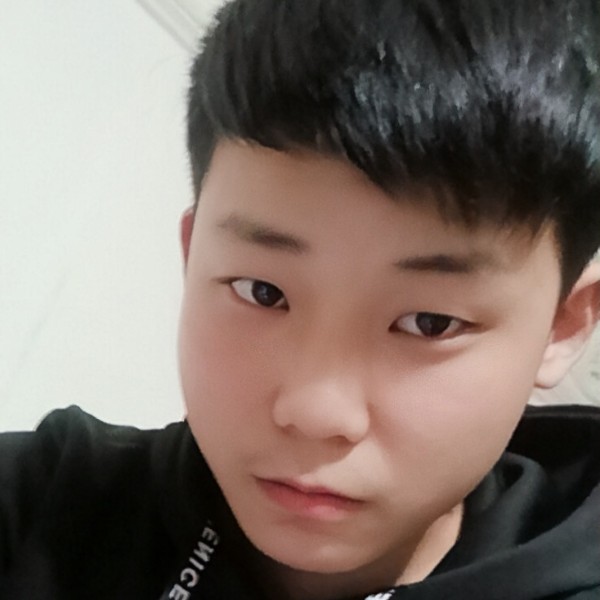 帅气的小朋友的照片