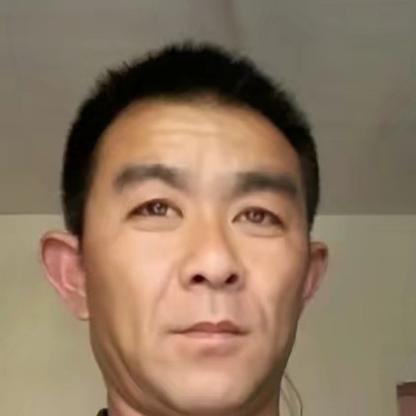 月明强的照片