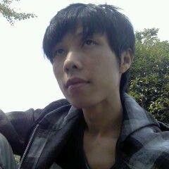 倾心枕头的照片